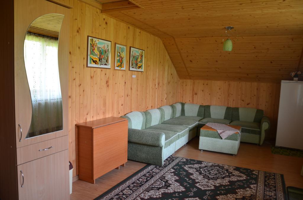 Appartement Rosinka à Yaremtche Extérieur photo