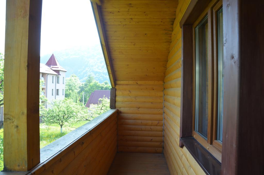 Appartement Rosinka à Yaremtche Extérieur photo