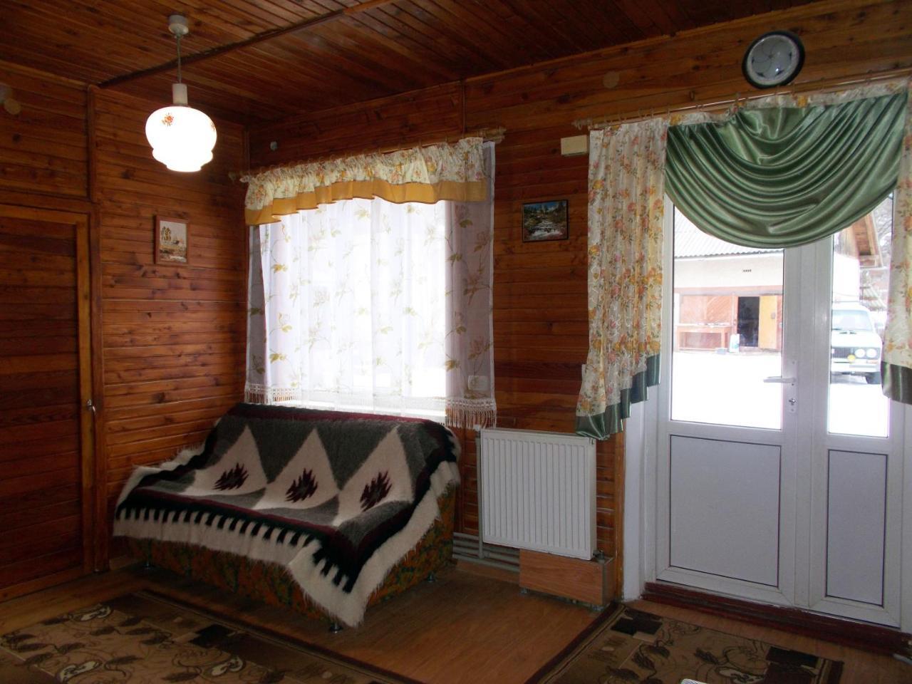 Appartement Rosinka à Yaremtche Extérieur photo